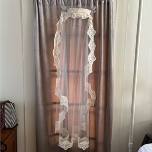 Vintage Bridal Veil 50”